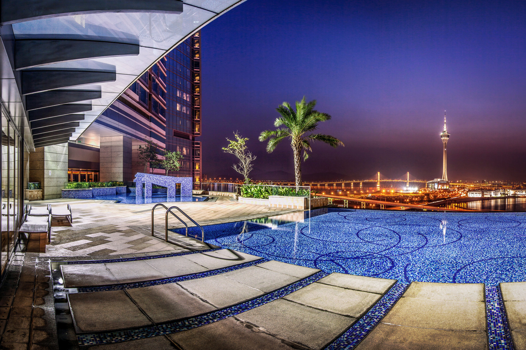 Waterside Banner 3 – Amenities